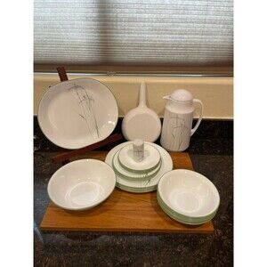 30 piece Corelle Shadow Iris Dinnerware set 6 person